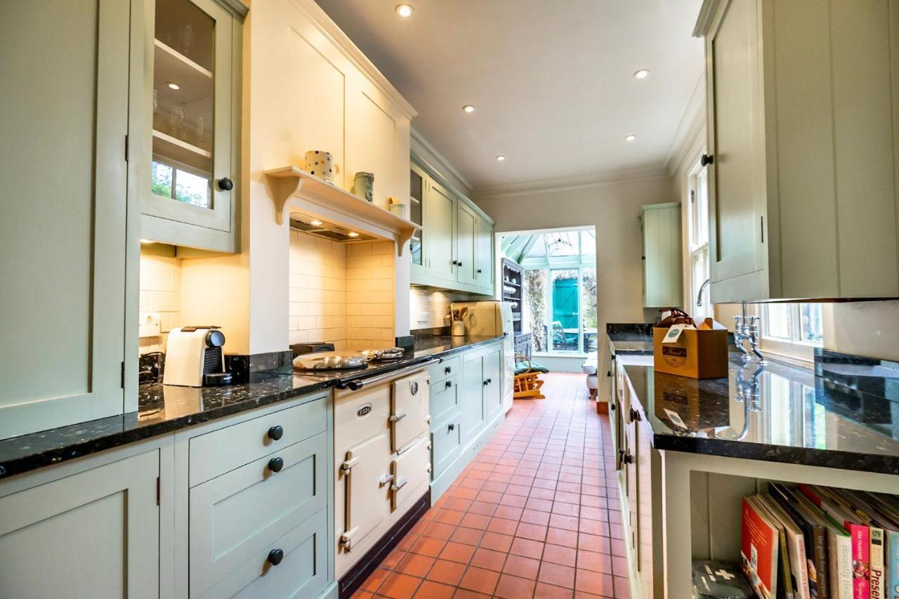 7 St John's Crescent * York