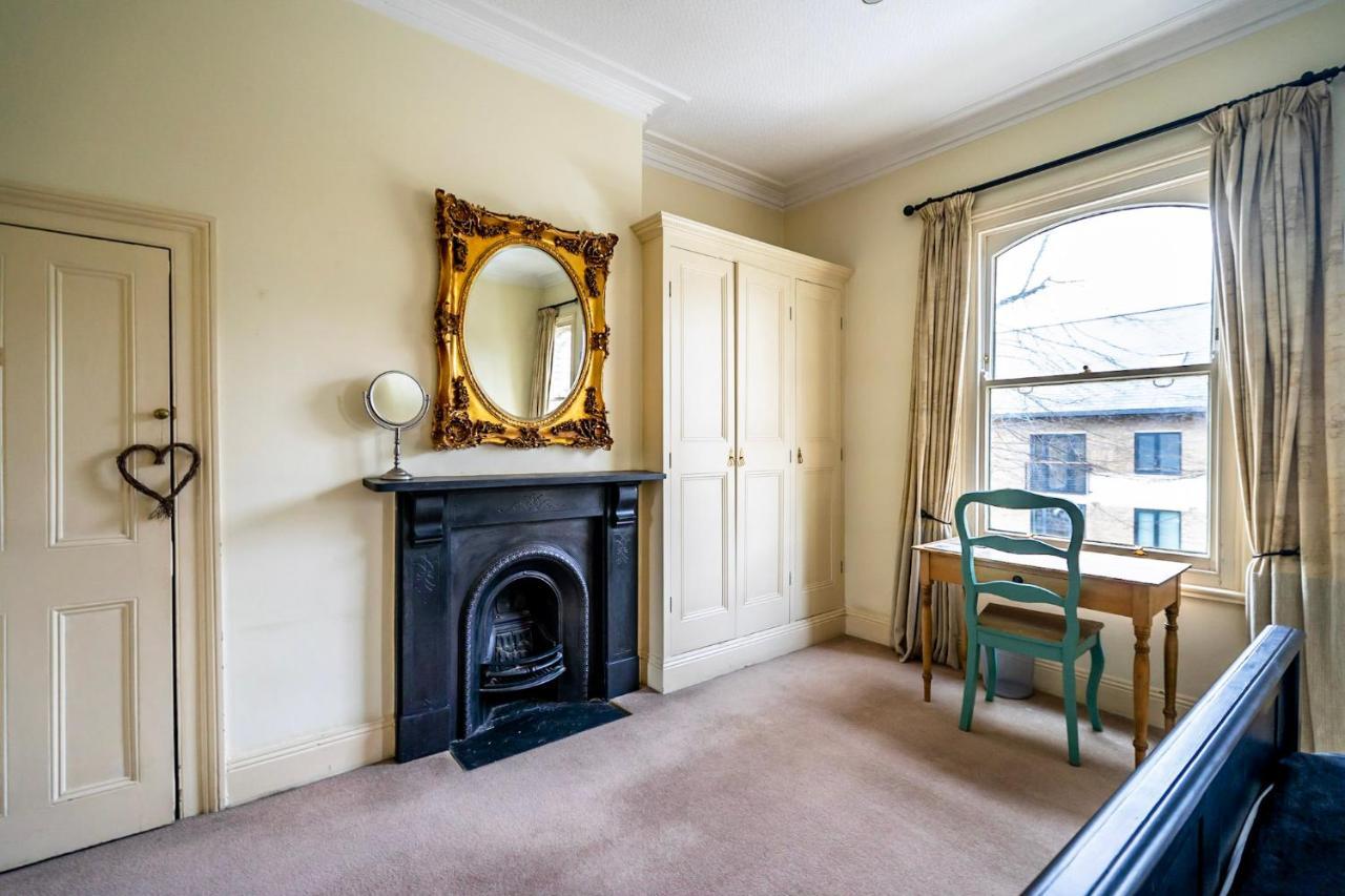 7 St John's Crescent *